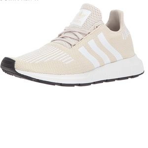 Adidas Swift Run Women’s Shoes
